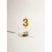 Золоті святкові свічки-цифри — стиль, який прикрашає кожне свято